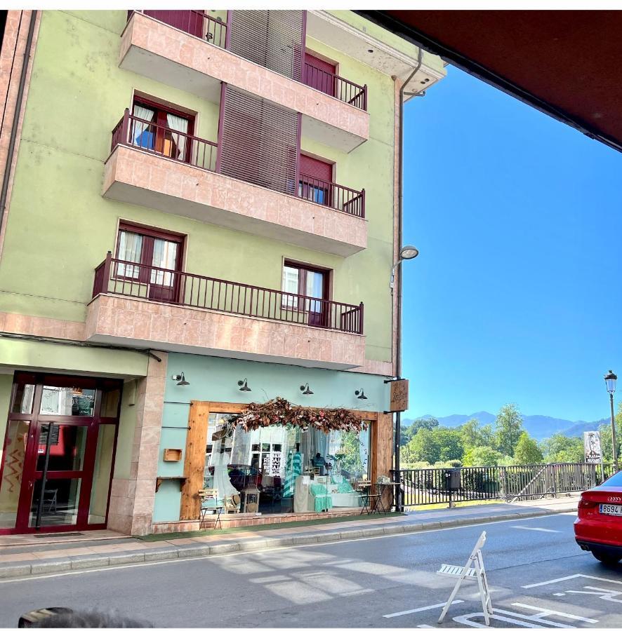 Apartamento Centro Cangas De Onis Apartman Kültér fotó